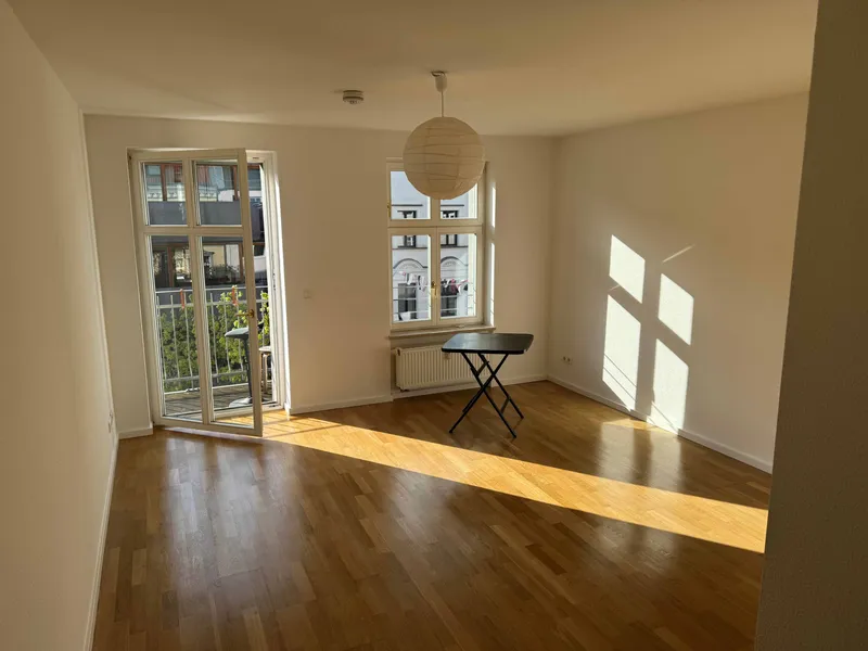 Erstbezug | 3 Zi. Altbau Wohnung Prenzlauer Berg  |  von Privat — photo 1